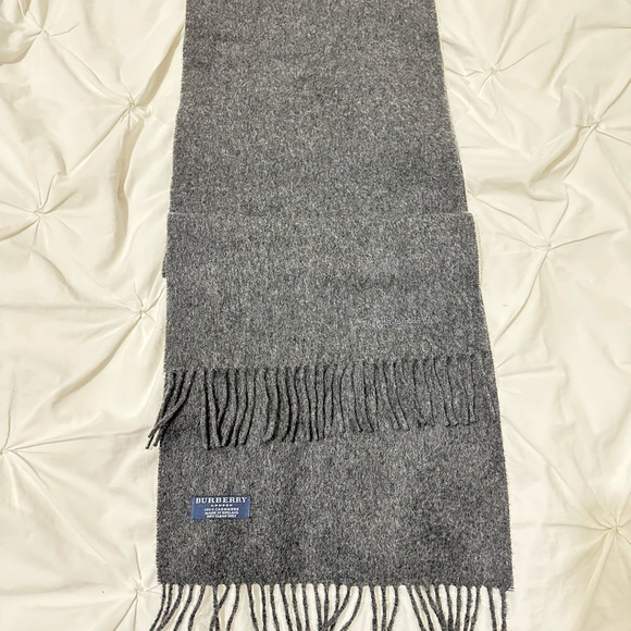 Burberry Gray Cashmere Scarf - Picture 3 of 4